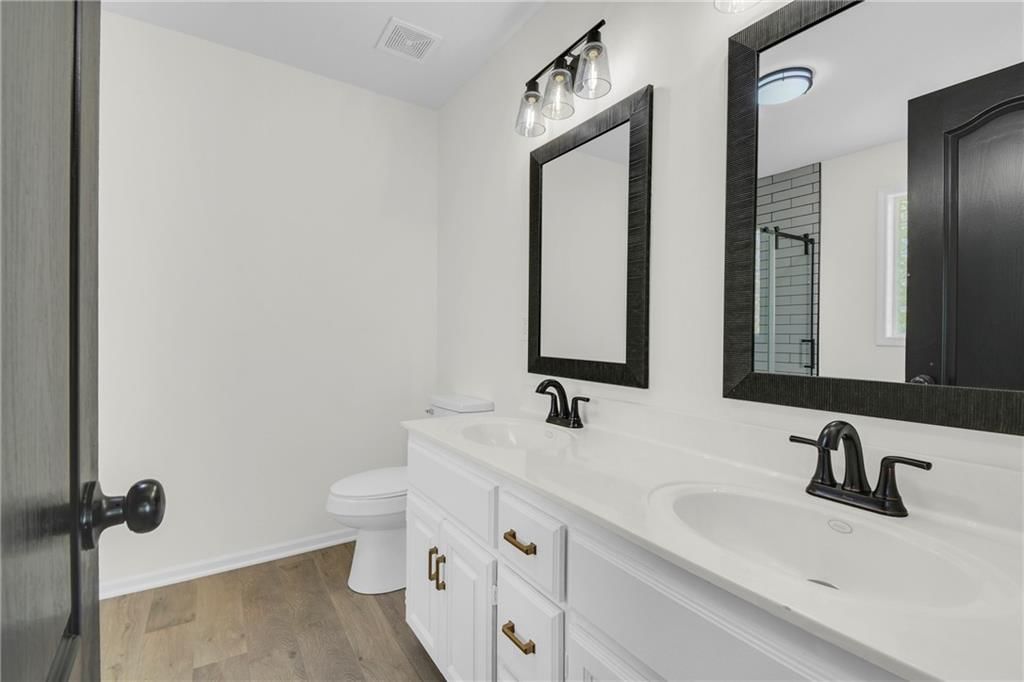 5615 Crysler Avenue — photo 19