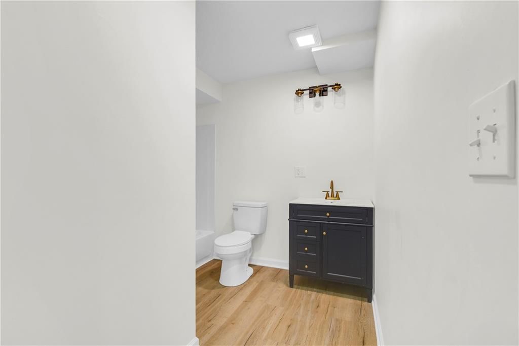 5615 Crysler Avenue — photo 23