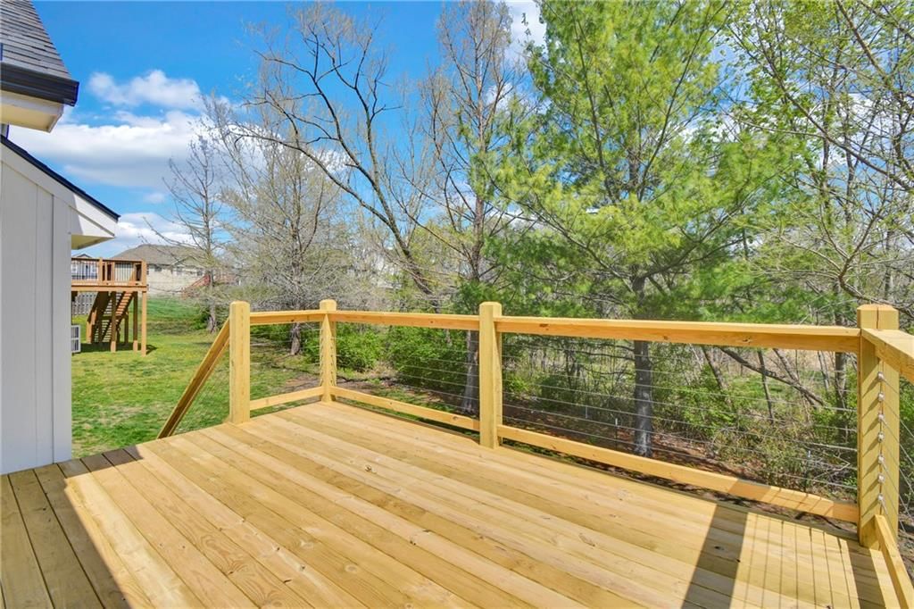 5615 Crysler Avenue — photo 25