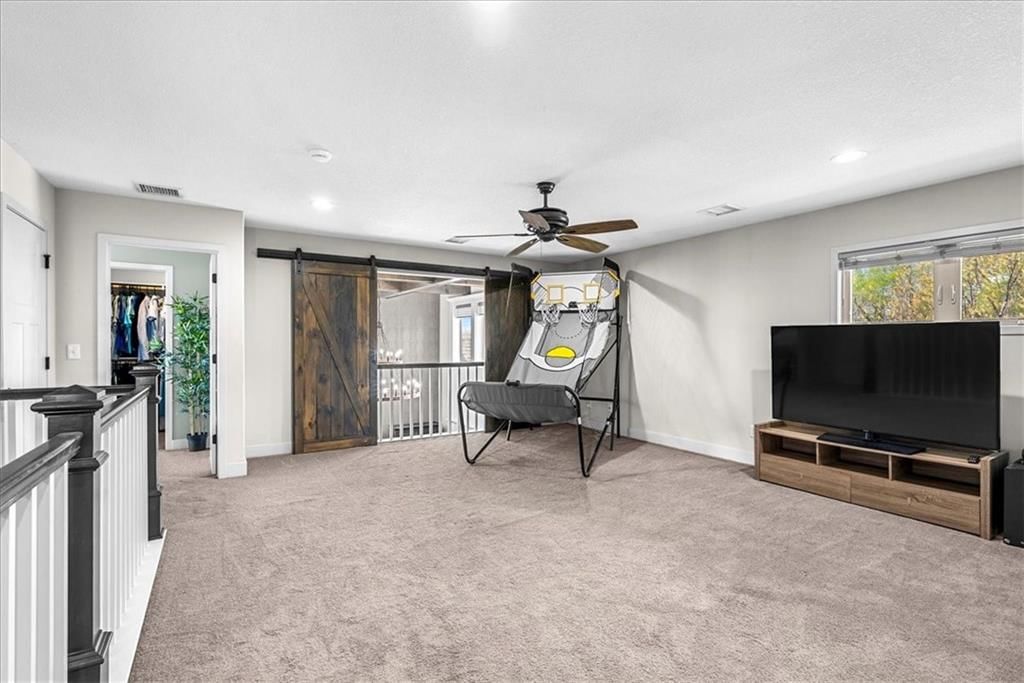 8908 N Crescent Avenue — photo 33