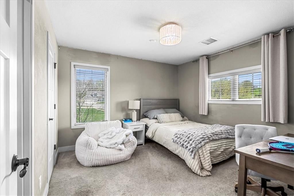 8908 N Crescent Avenue — photo 42