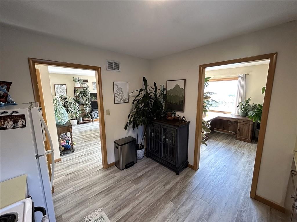 315 W 4th Street — photo 5