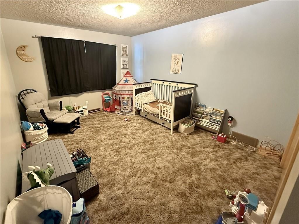 315 W 4th Street — photo 12