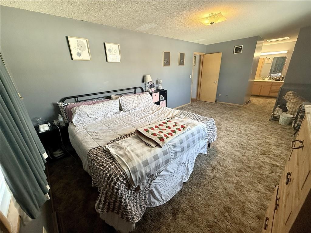 315 W 4th Street — photo 13