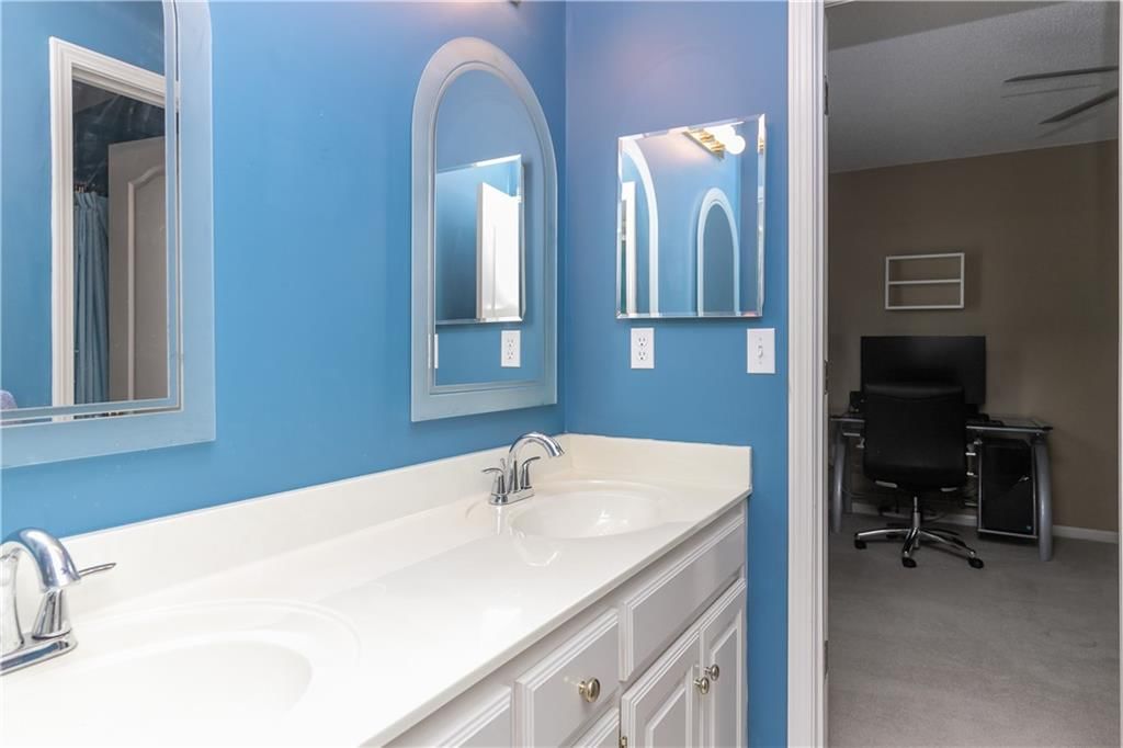 11910 W 131 Terrace — photo 38