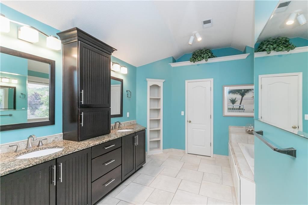 11910 W 131 Terrace — photo 48