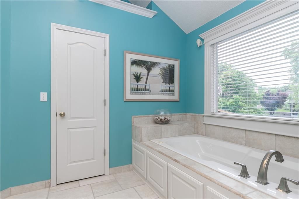 11910 W 131 Terrace — photo 50