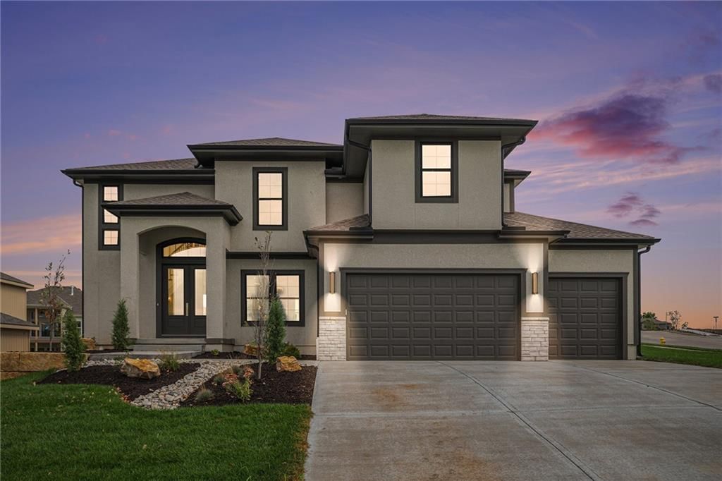 3141 SW Summit View Trail, Lee's Summit, MO