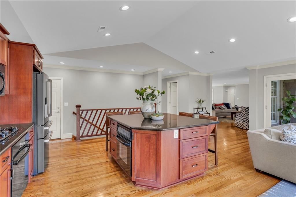 2901 W 86th Street — photo 15
