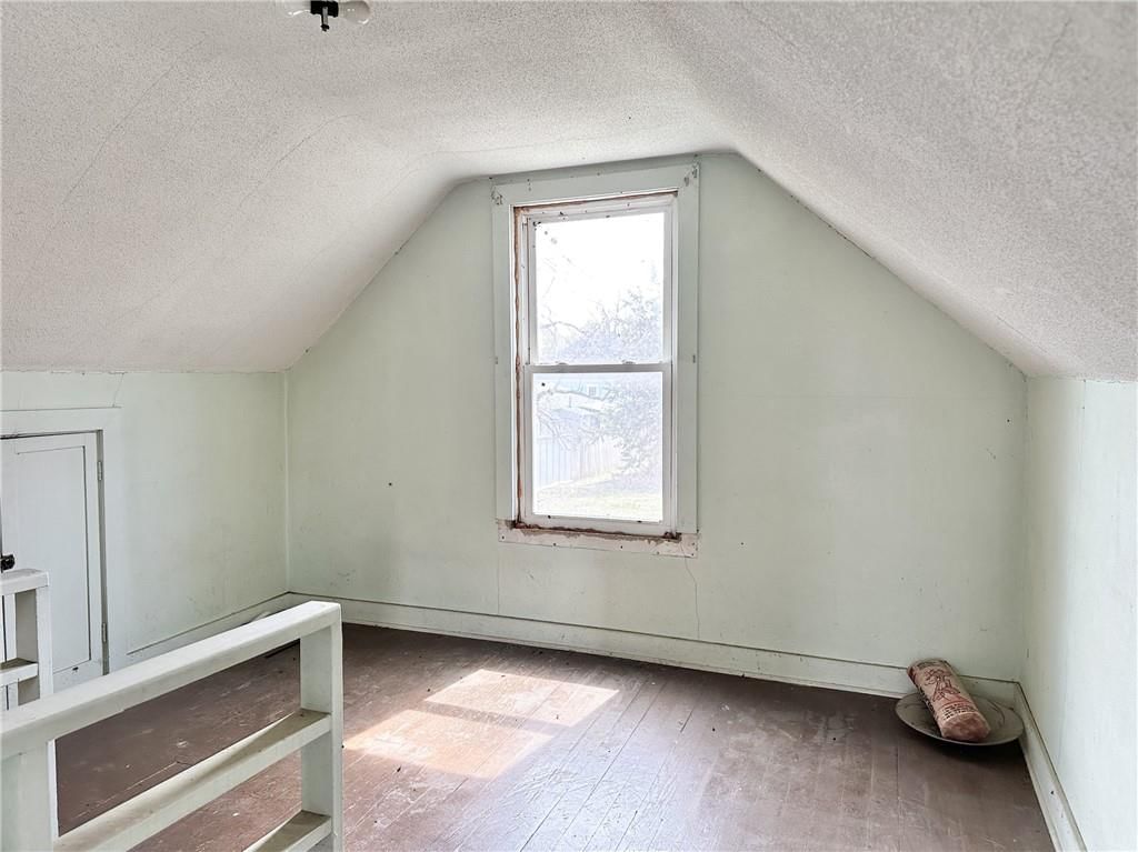 718 W 18th Street — photo 13