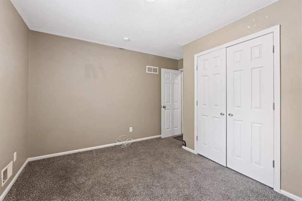 Photo 13 of 27 - 609 E 89th Street