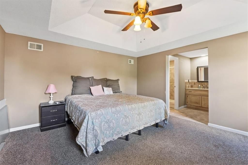 Photo 18 of 27 - 609 E 89th Street