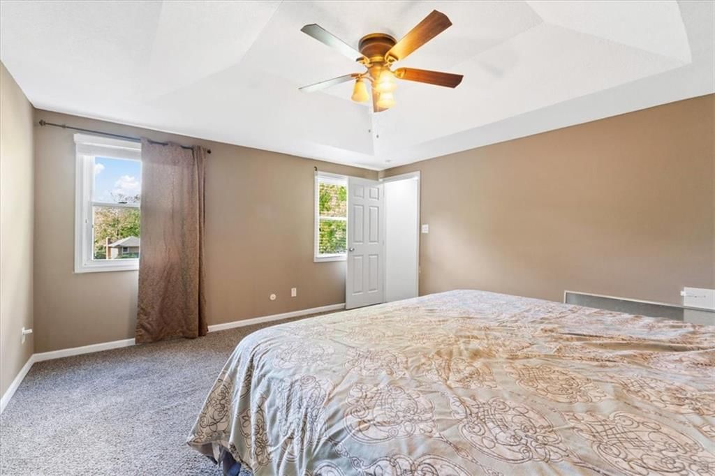 Photo 19 of 27 - 609 E 89th Street