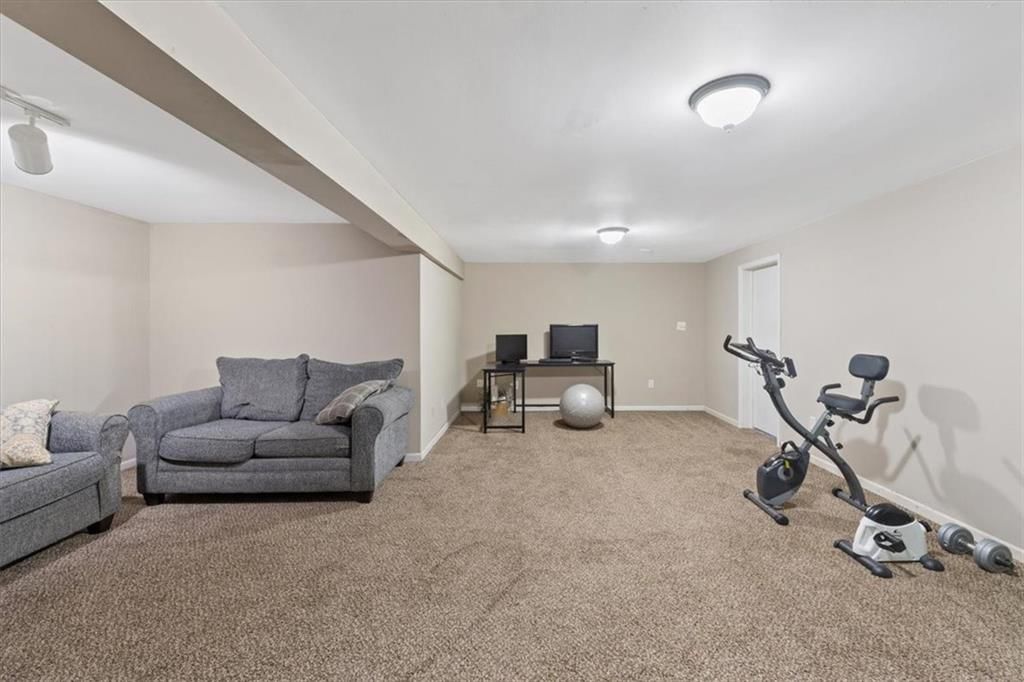 Photo 21 of 27 - 609 E 89th Street