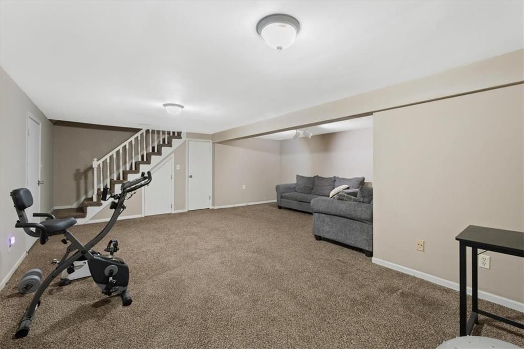 Photo 22 of 27 - 609 E 89th Street