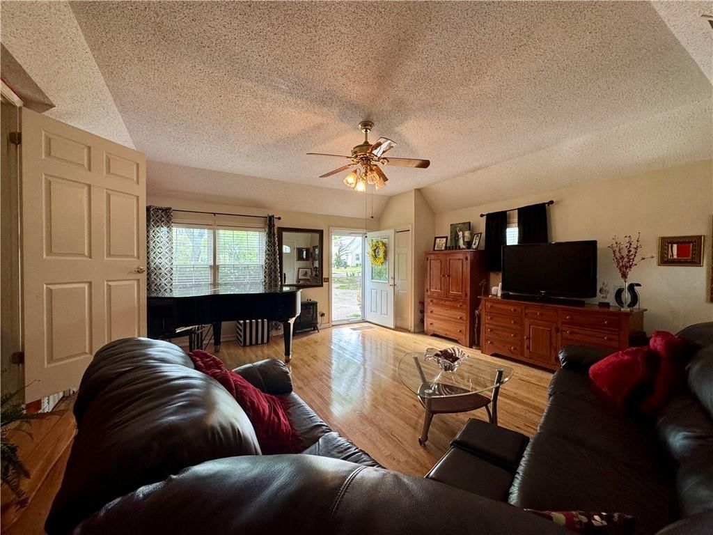 6043 Alhambra Street — photo 14