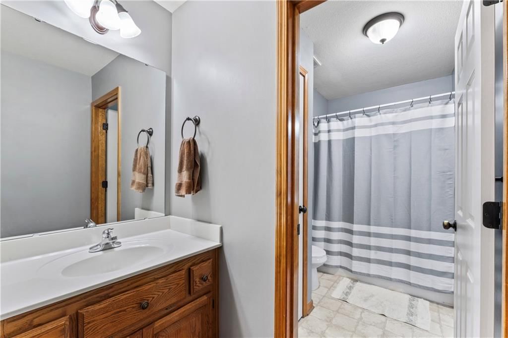 8110 NE 72nd Terrace — photo 34