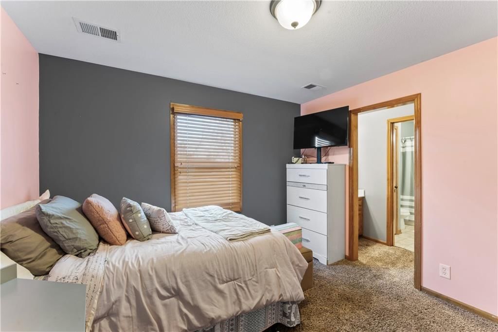 8110 NE 72nd Terrace — photo 36