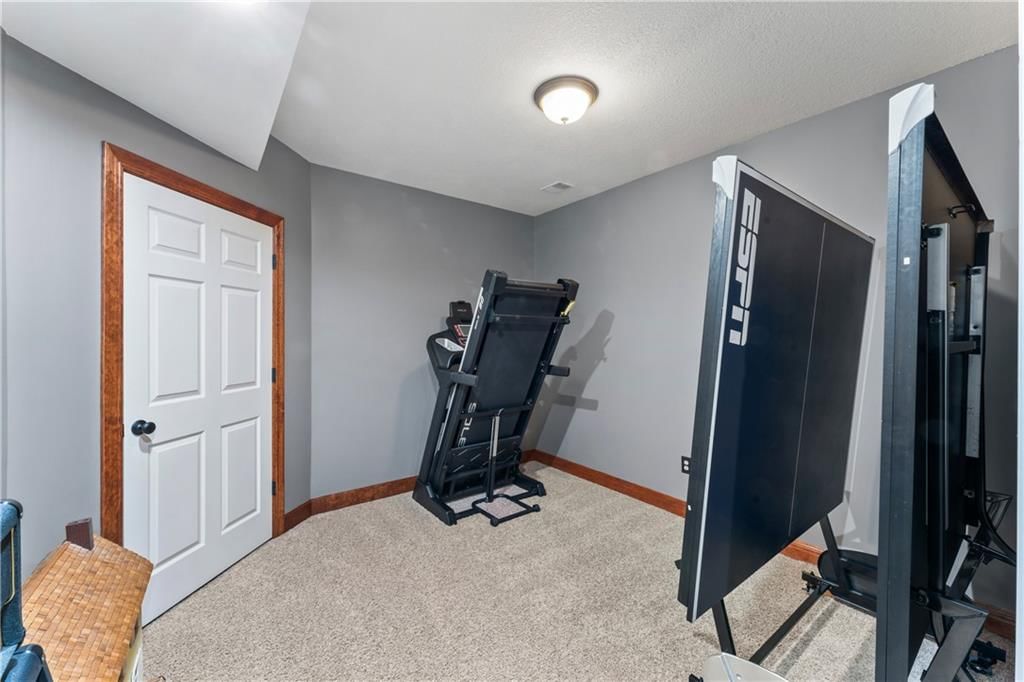 8110 NE 72nd Terrace — photo 44