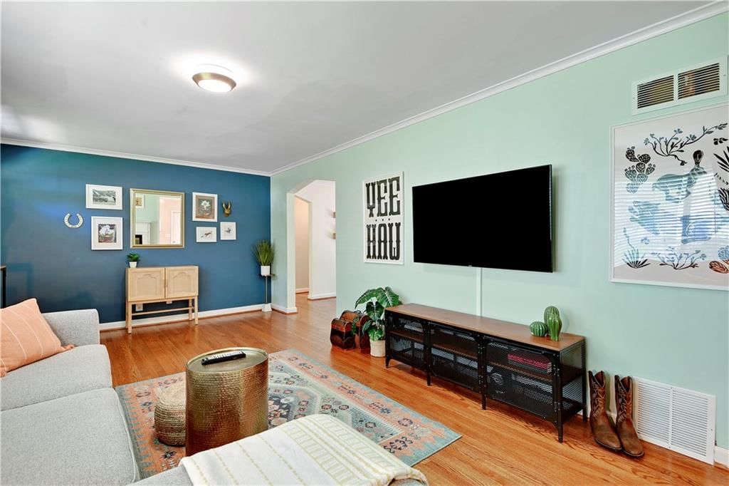 2519 W 78th Street — photo 9