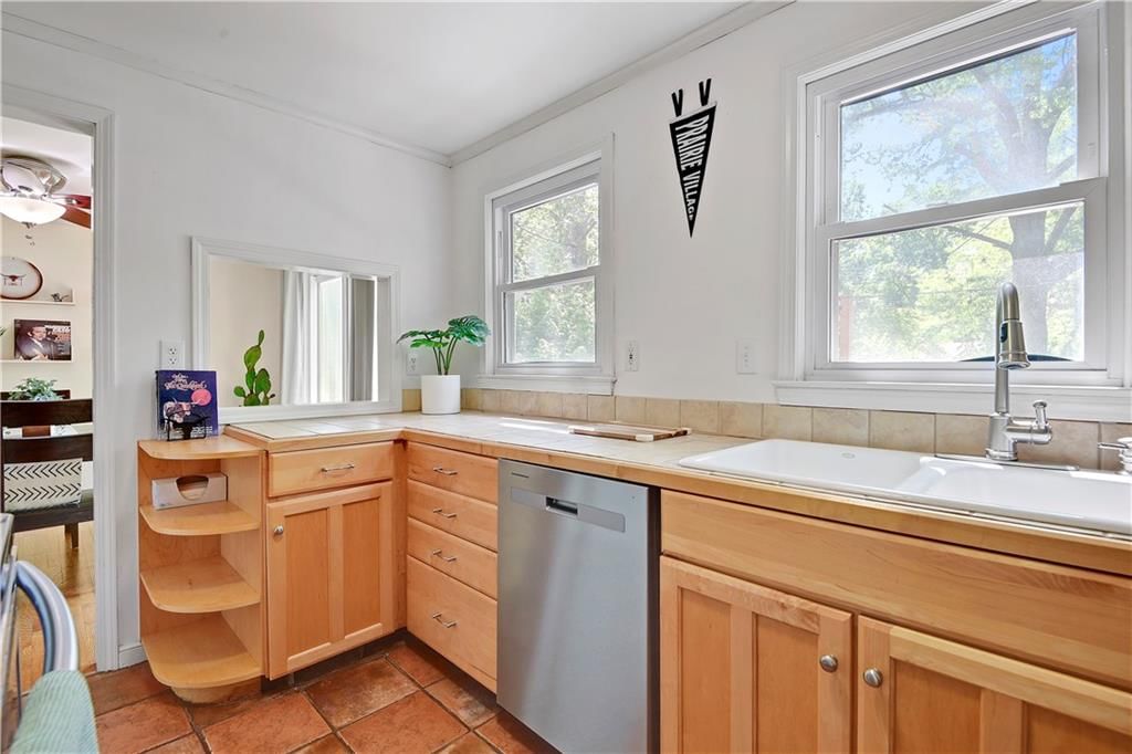 2519 W 78th Street — photo 14