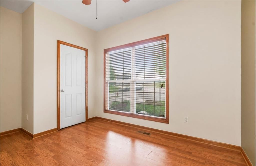 1006 W Howard Place — photo 16