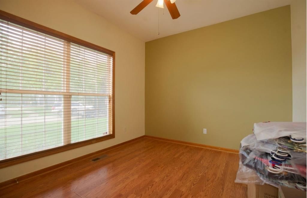 1006 W Howard Place — photo 17