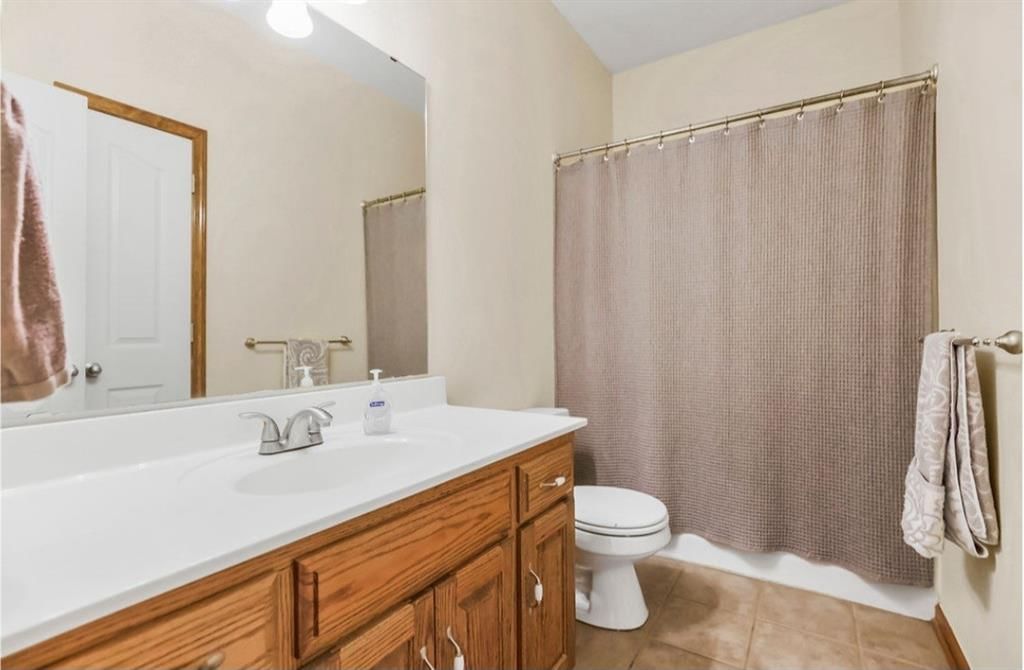 1006 W Howard Place — photo 18