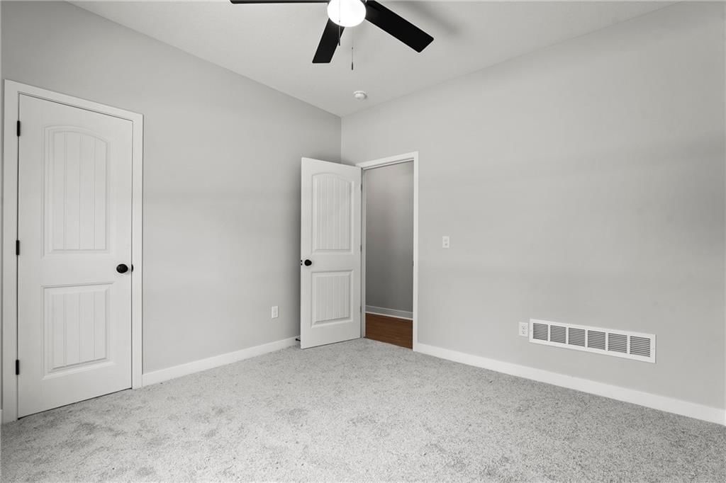 Photo 20 of 39 - 45 E 6th Street