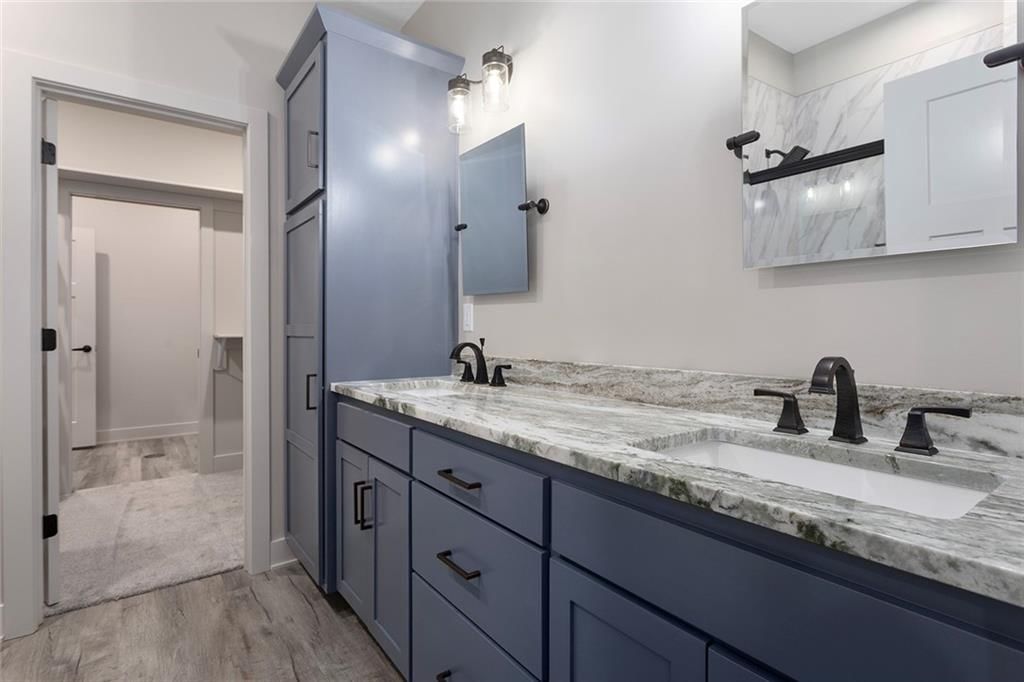 807 W Pleasant Street — photo 16