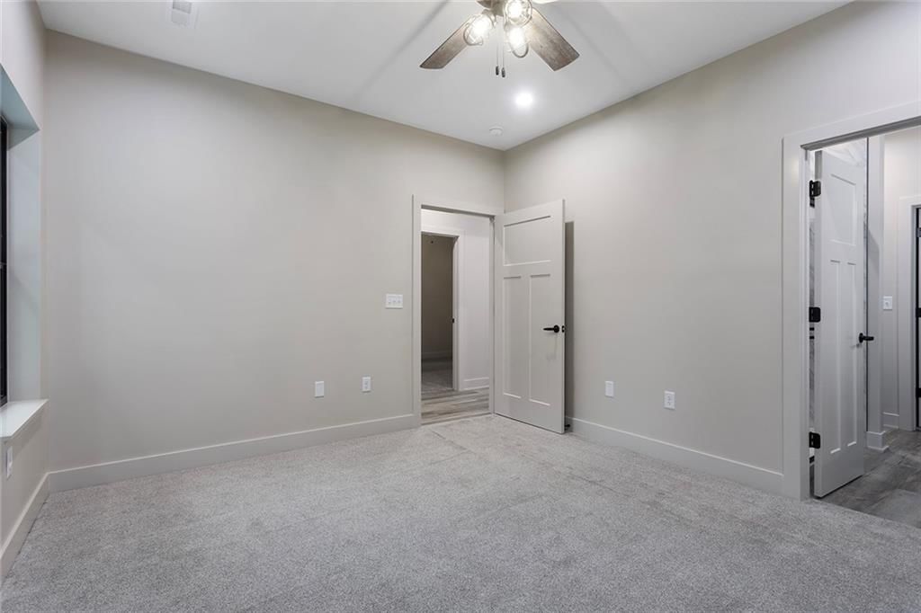 807 W Pleasant Street — photo 19