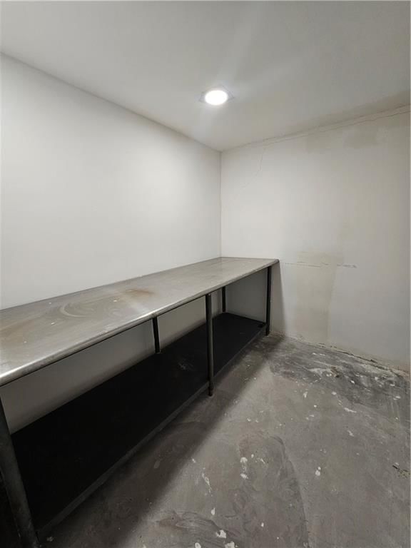 9215 Stark Avenue — photo 17