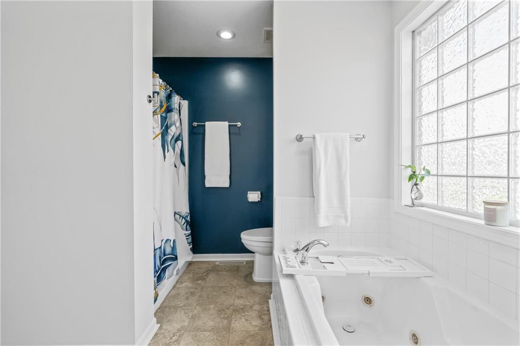 2614 Duncan Street — photo 19