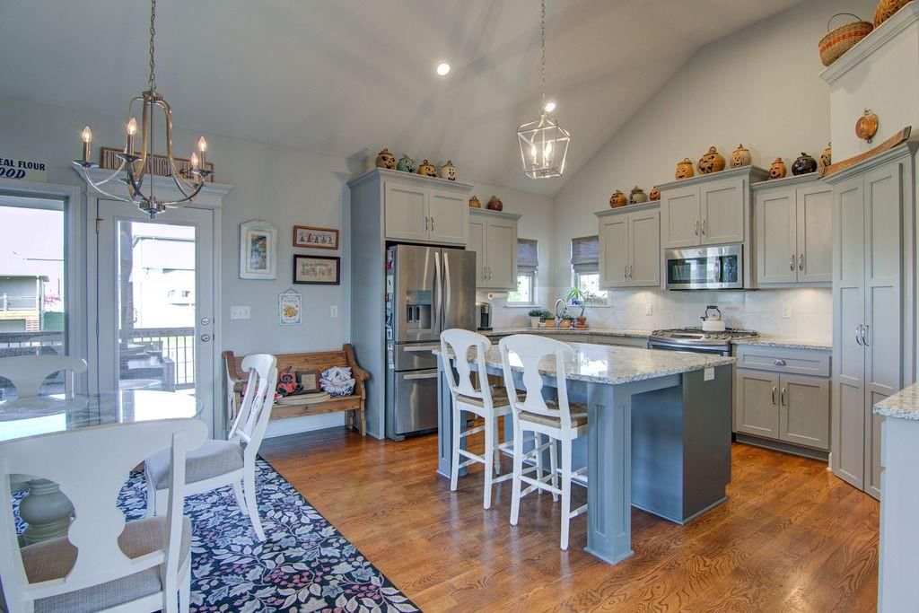 9404 N Genessee Street — photo 9