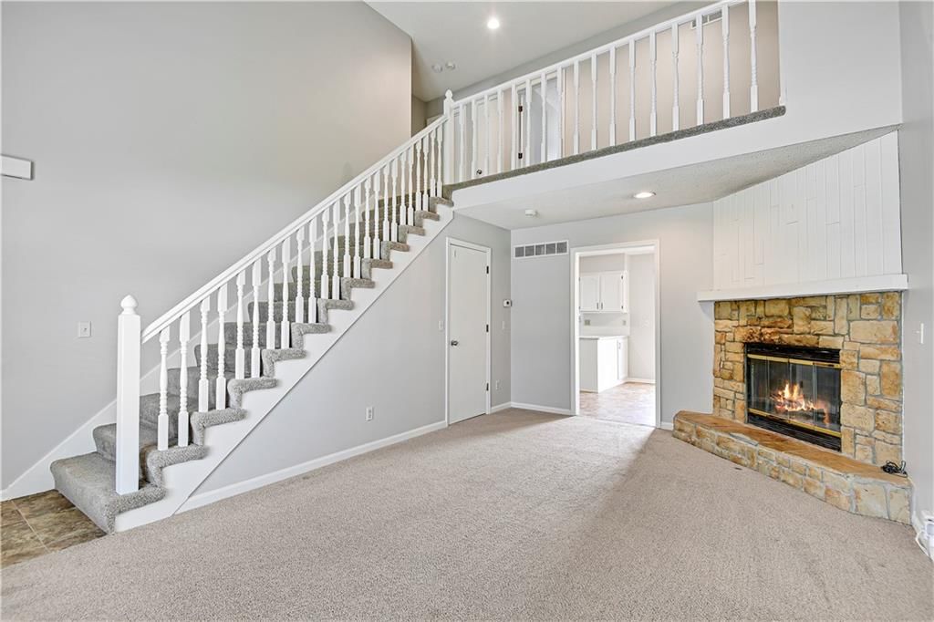 14924-14926 Riggs Street — photo 2