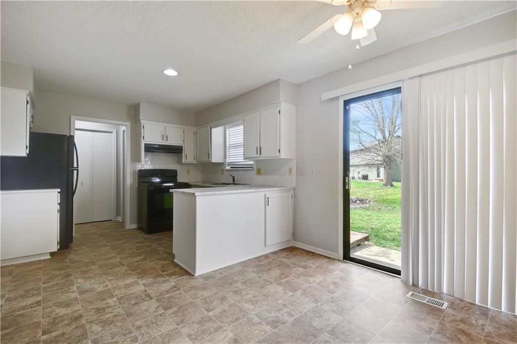 14924-14926 Riggs Street — photo 4