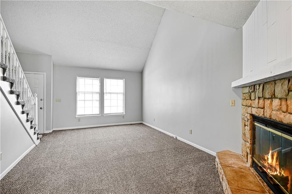 14924-14926 Riggs Street — photo 7