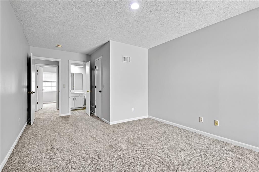 14924-14926 Riggs Street — photo 14