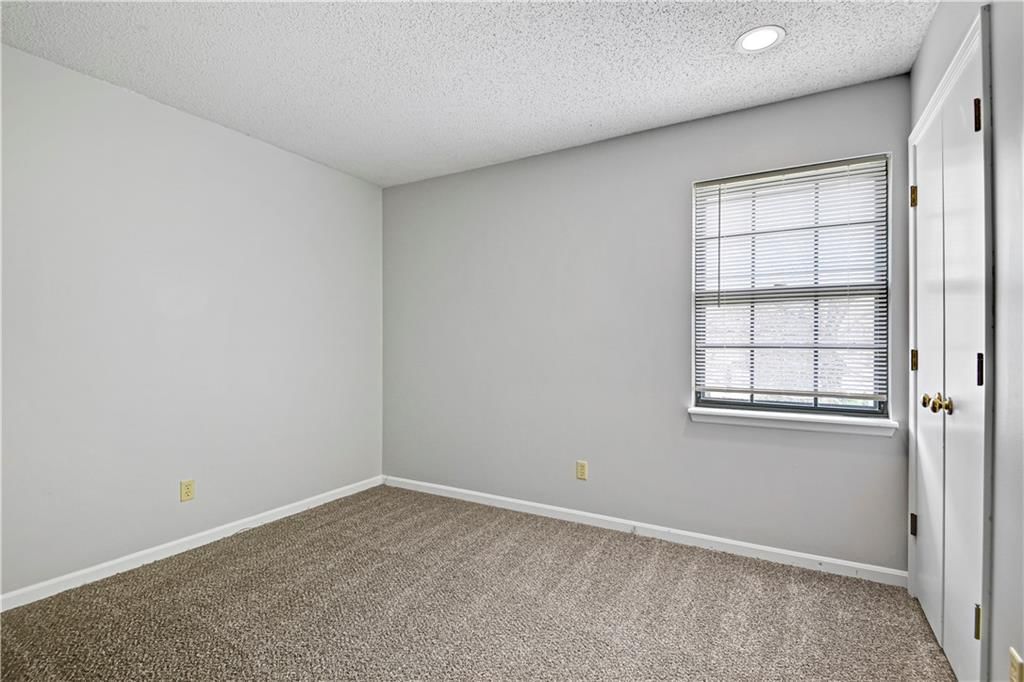 14924-14926 Riggs Street — photo 15