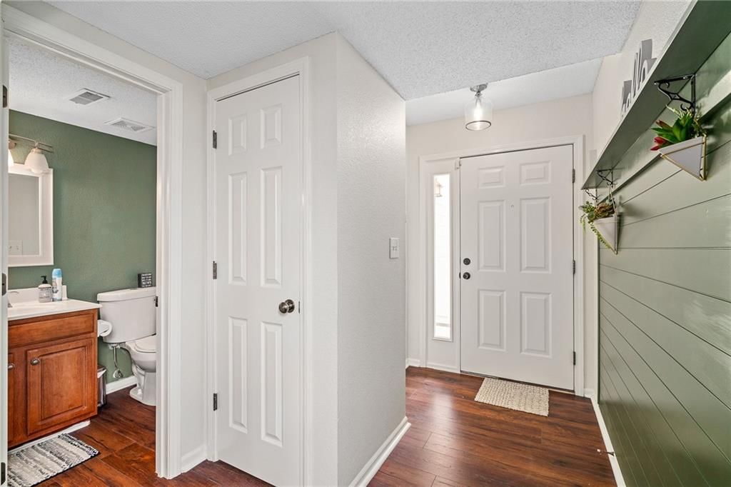 1303 Hidden Ridge Circle — photo 11