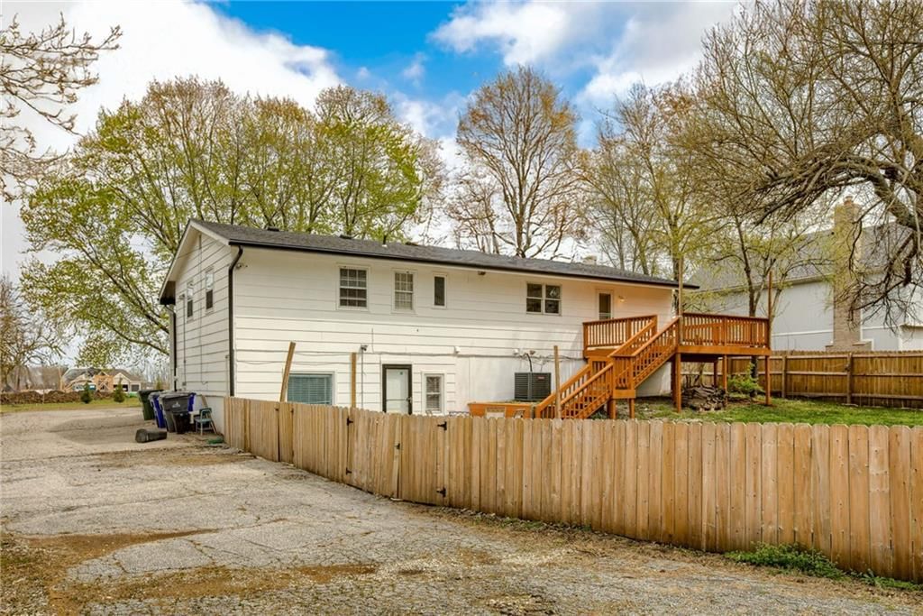 Photo 37 of 54 - 16880 S RIDGEVIEW Road