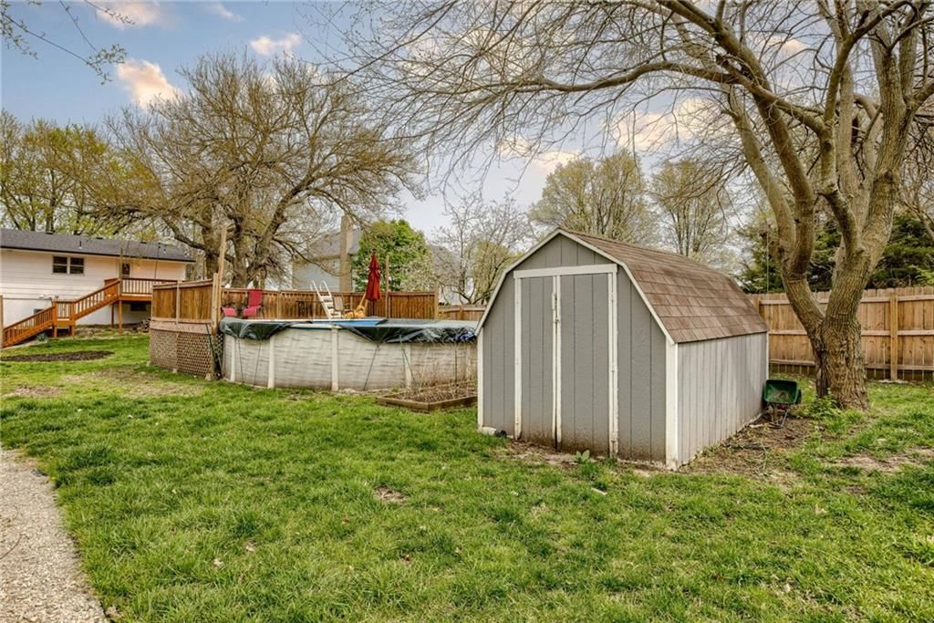 Photo 48 of 54 - 16880 S RIDGEVIEW Road