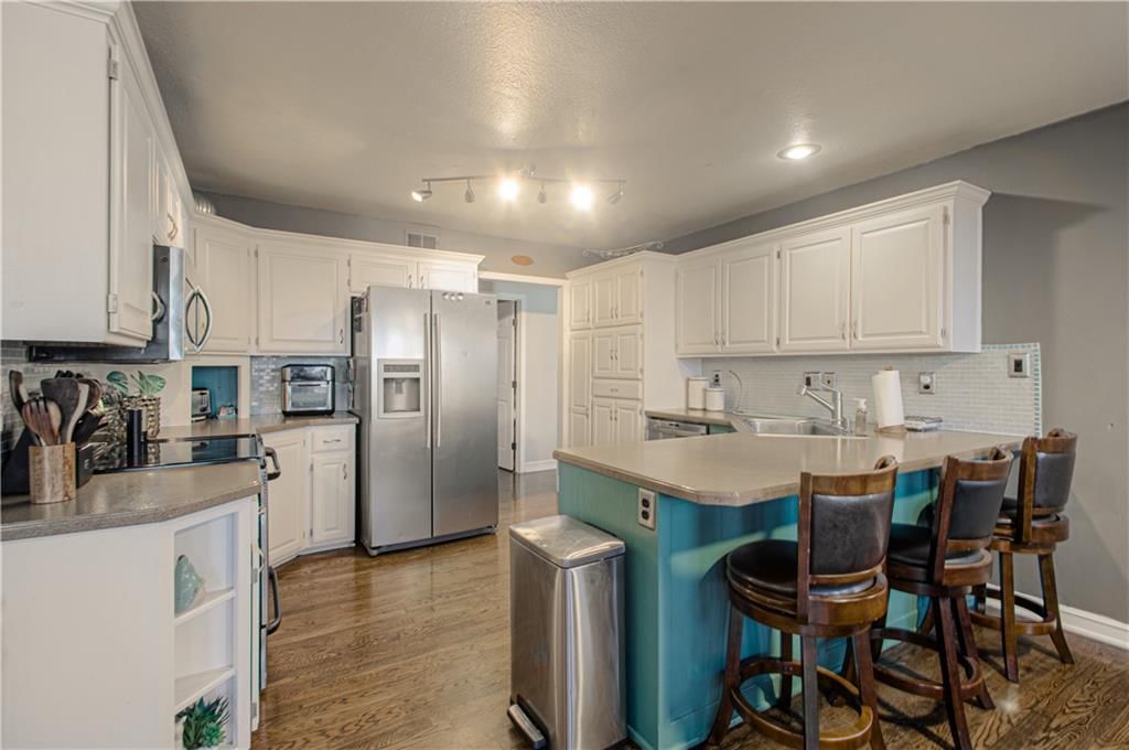 1004 NW Springdale Street — photo 13