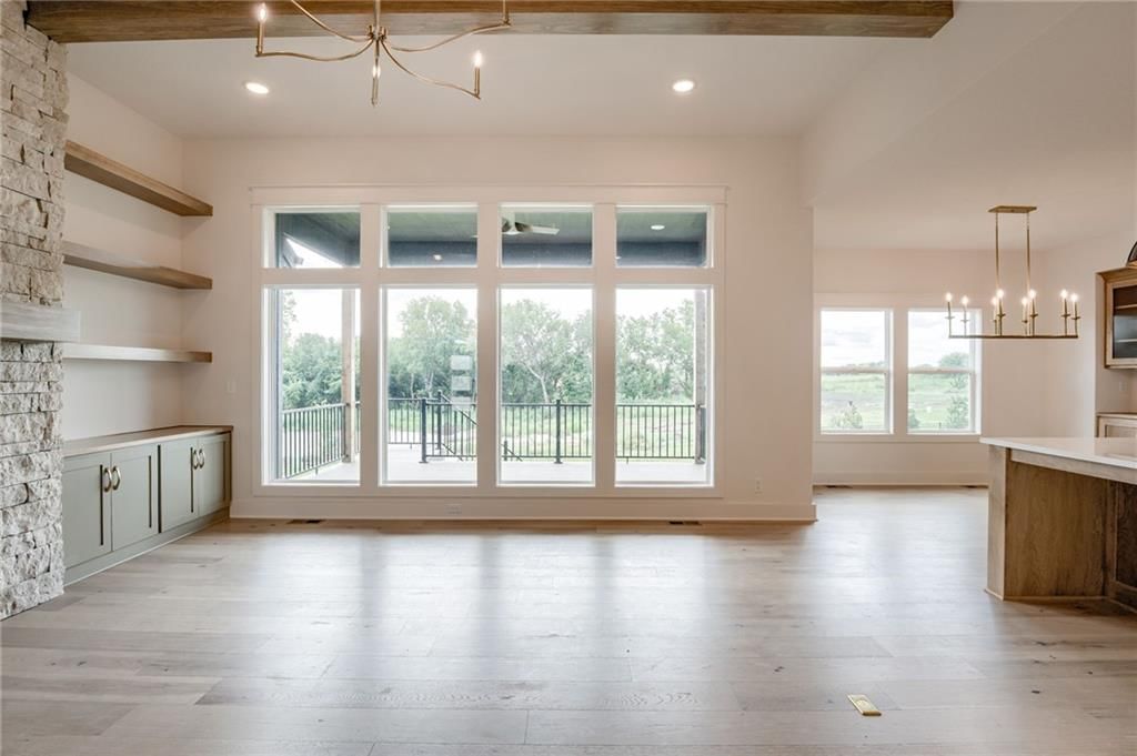 Photo 11 of 57 - 16423 Ingalls Street