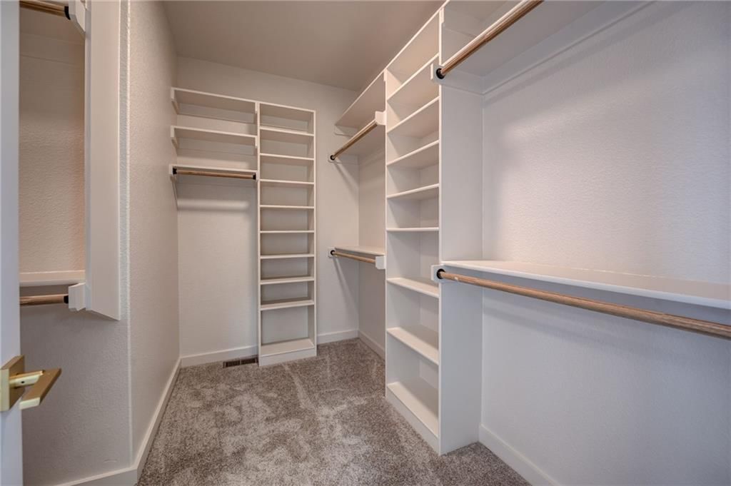Photo 28 of 57 - 16423 Ingalls Street