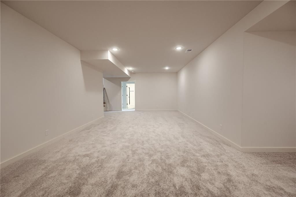 Photo 37 of 57 - 16423 Ingalls Street