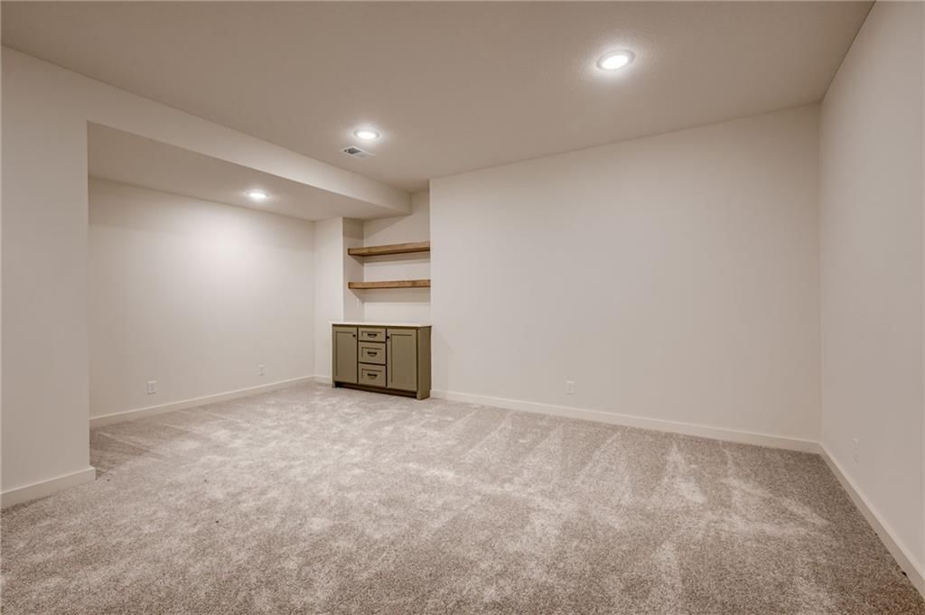 Photo 39 of 57 - 16423 Ingalls Street