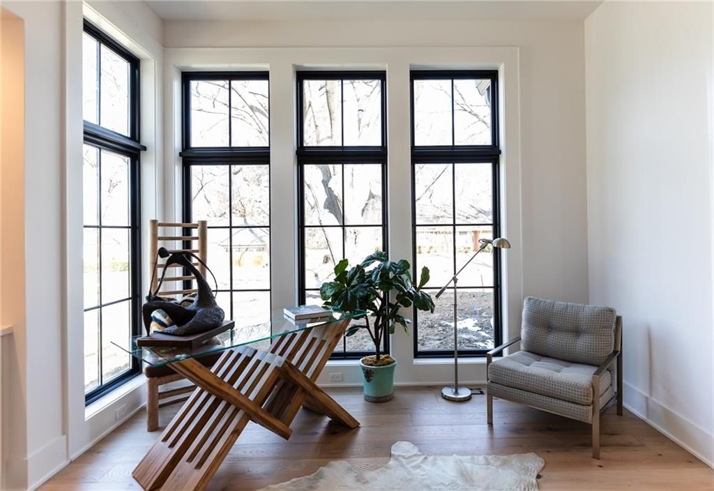 2815 W 82nd Street — photo 11