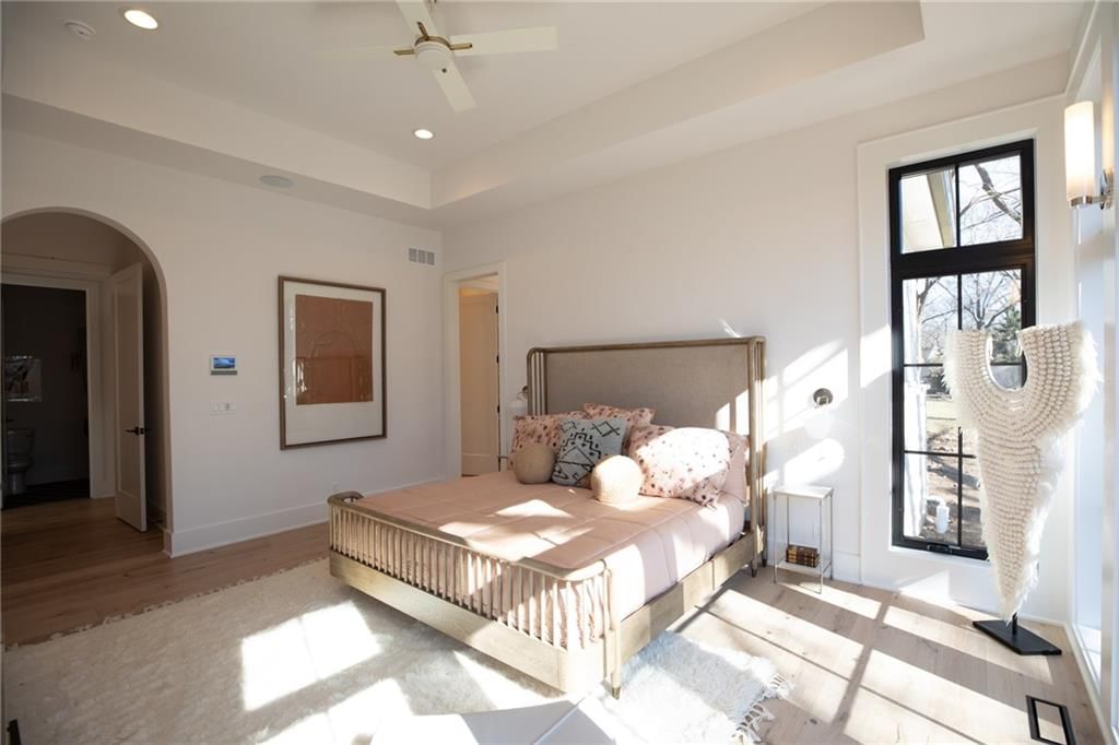 2815 W 82nd Street — photo 24