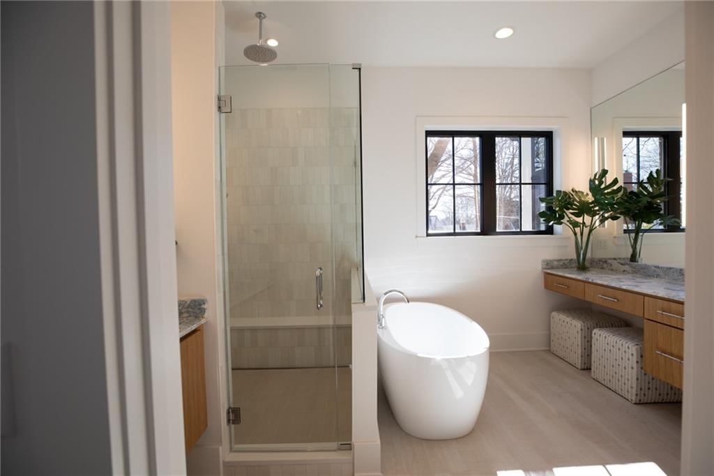 2815 W 82nd Street — photo 25